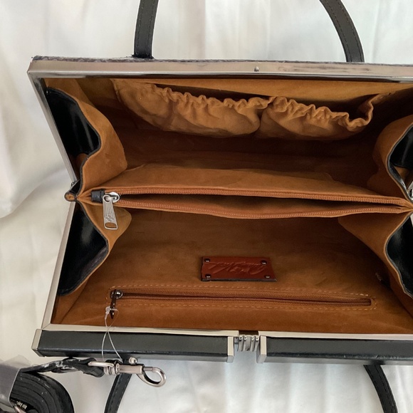 Patricia Nash Handbag - Picture 4 of 15